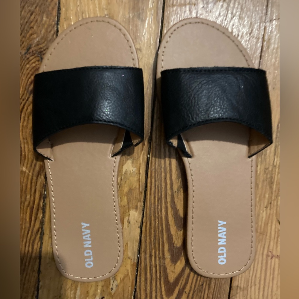 Girls size 1 old navy sandals
